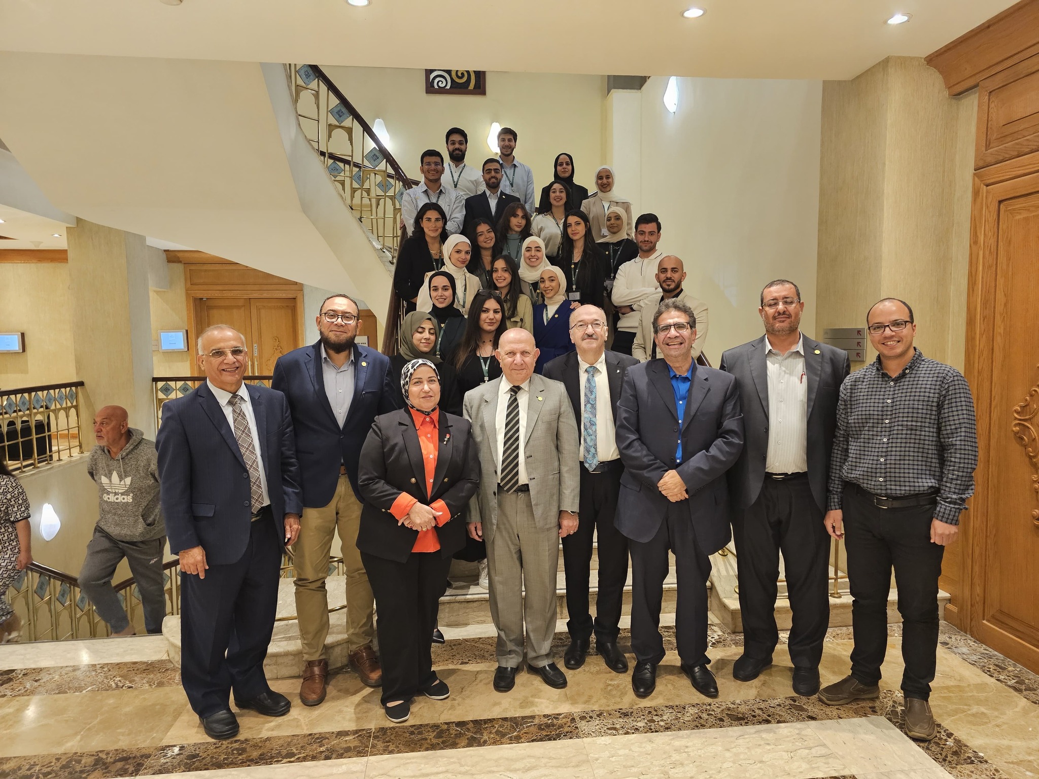 جامعة ابن سينا تشارك في اليوم العلمي الخامس لجمعية الصحة العامة